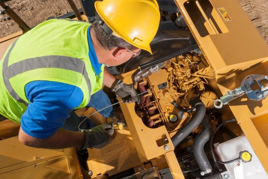 ¿Por qué la contaminación del aceite es la principal causa de fallas en sistemas hidráulicos en maquinaria minera?